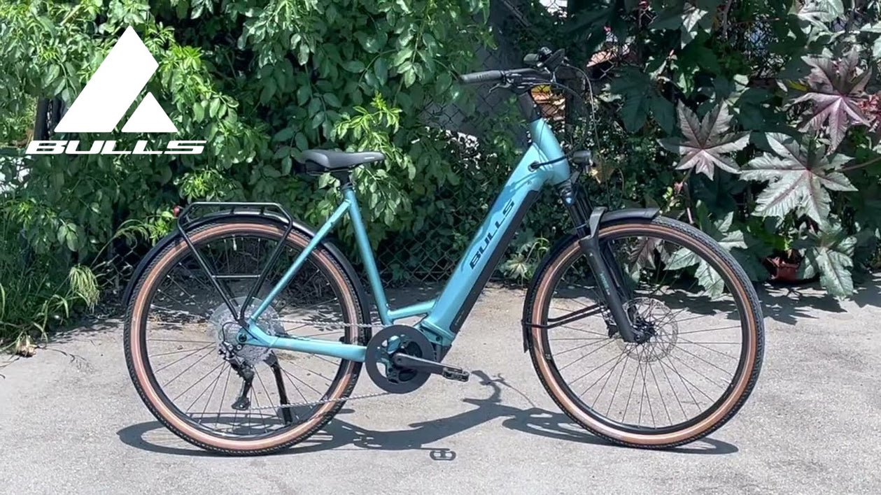 llobe cross urban trekking e-bike CROSS LITE S – BULLS Bikes USA